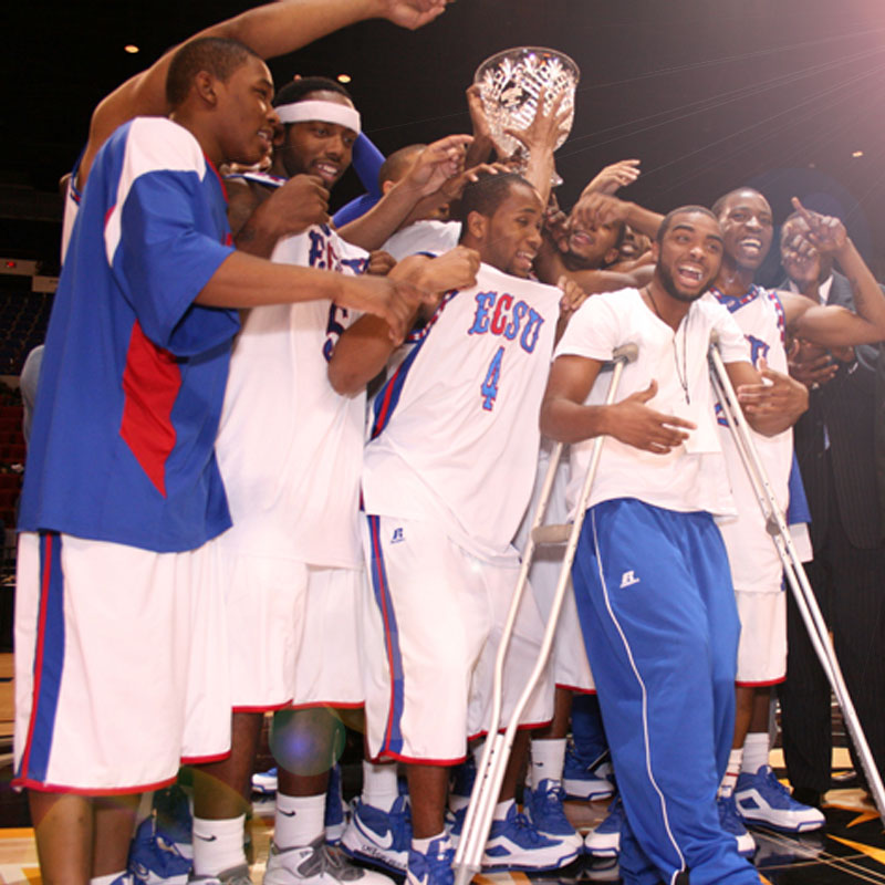 https://www.freshcoastclassic.org/wp-content/uploads/2018/09/ECSU-win-trophy.jpg